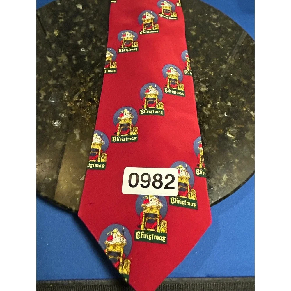 The Saturday Evening Post Men's Red Silk Christmas Patterned Tie Classic Length
